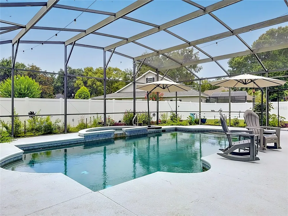 19512 SPRING OAK DRIVE Eustis, FL 32736