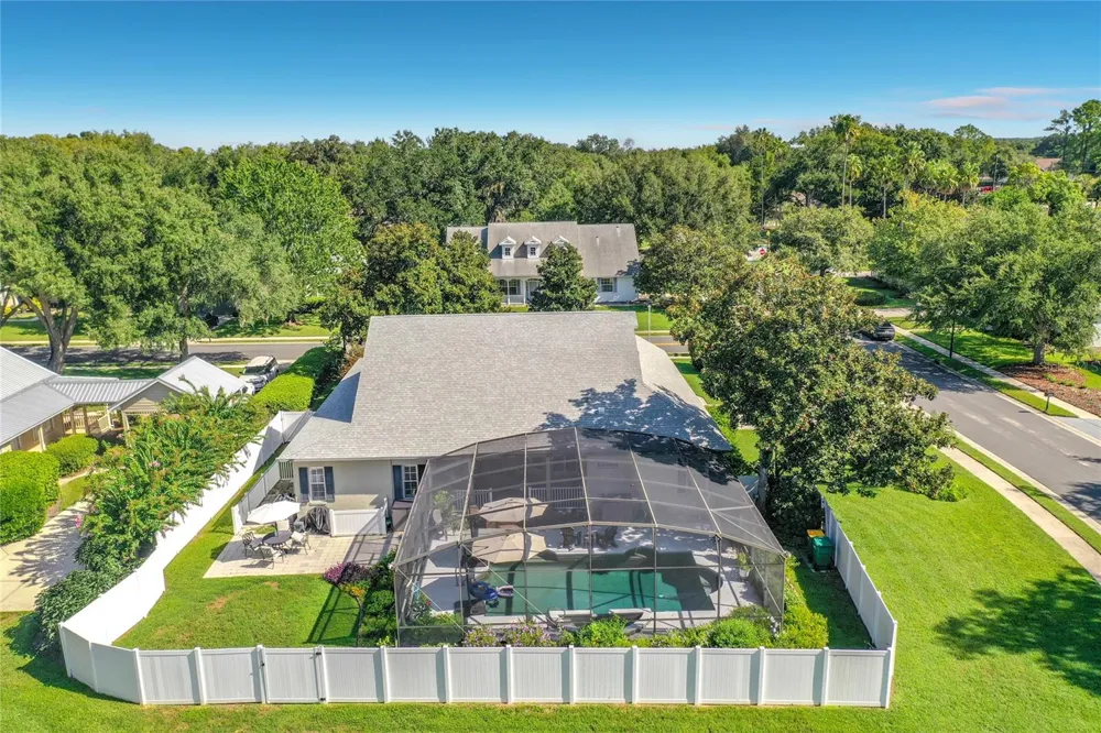 19512 SPRING OAK DRIVE Eustis, FL 32736