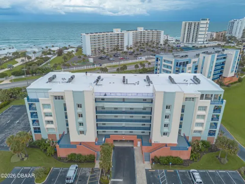 5300 S Atlantic Avenue #3-605