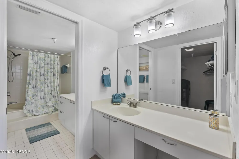 2555 S Atlantic Avenue #1704 Daytona Beach Shores, FL 32118