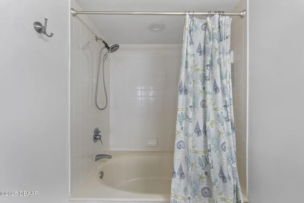 2555 S Atlantic Avenue #1704 Daytona Beach Shores, FL 32118