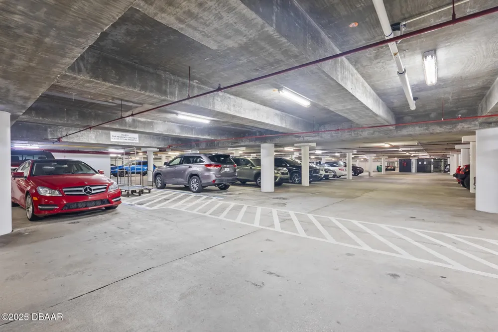 2555 S Atlantic Avenue #1704 Daytona Beach Shores, FL 32118