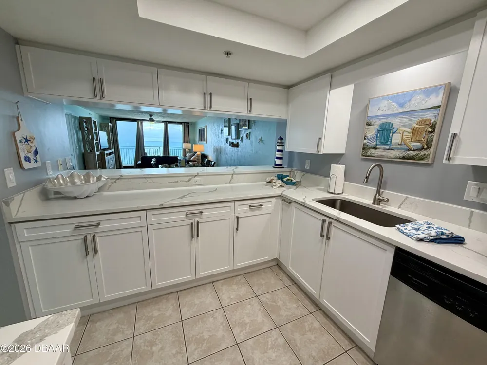 2555 S Atlantic Avenue #1704 Daytona Beach Shores, FL 32118