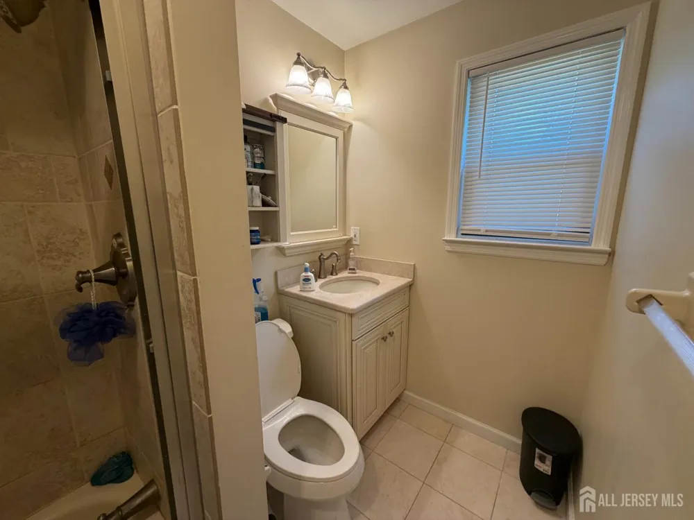 911 Yorkshire Drive Flemington, NJ 08822