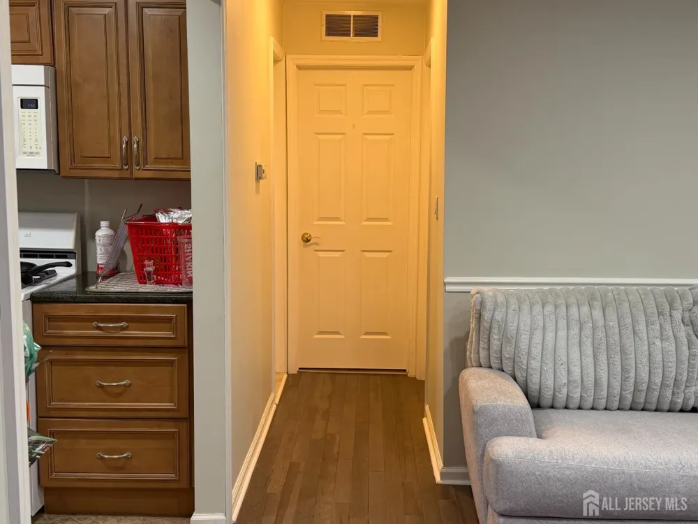 911 Yorkshire Drive Flemington, NJ 08822