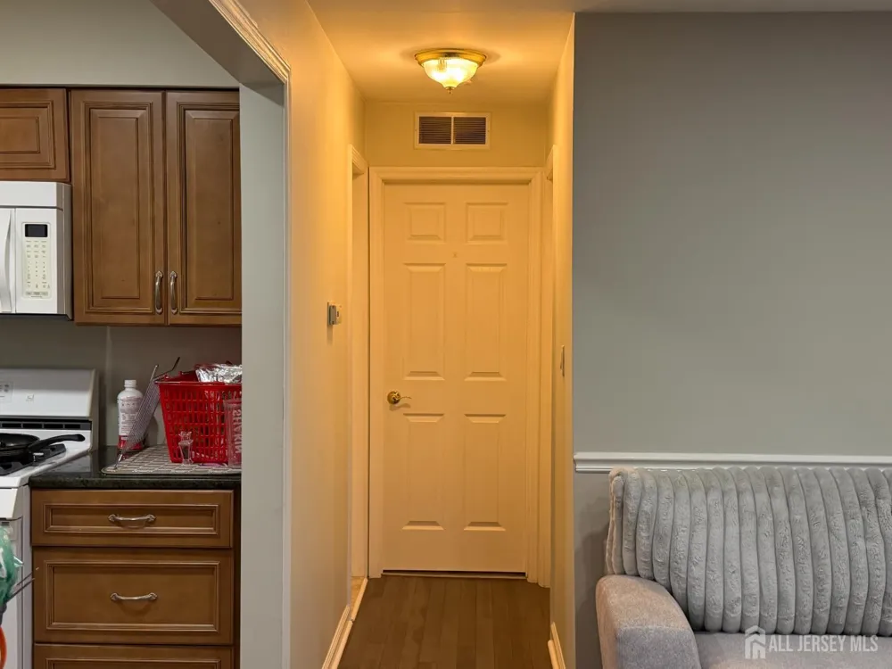 911 Yorkshire Drive Flemington, NJ 08822