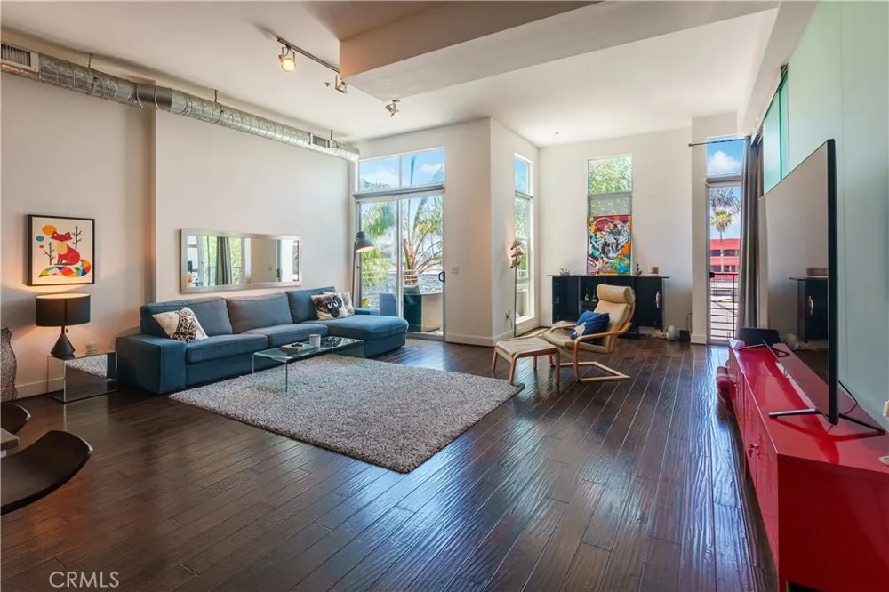13320 Beach Avenue #301 Marina del Rey, CA 90292