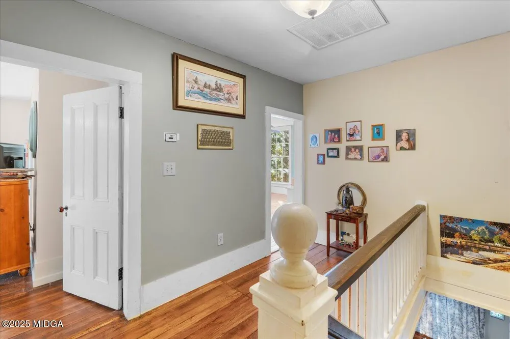 66 Merritt Street Hawkinsville, GA 31036