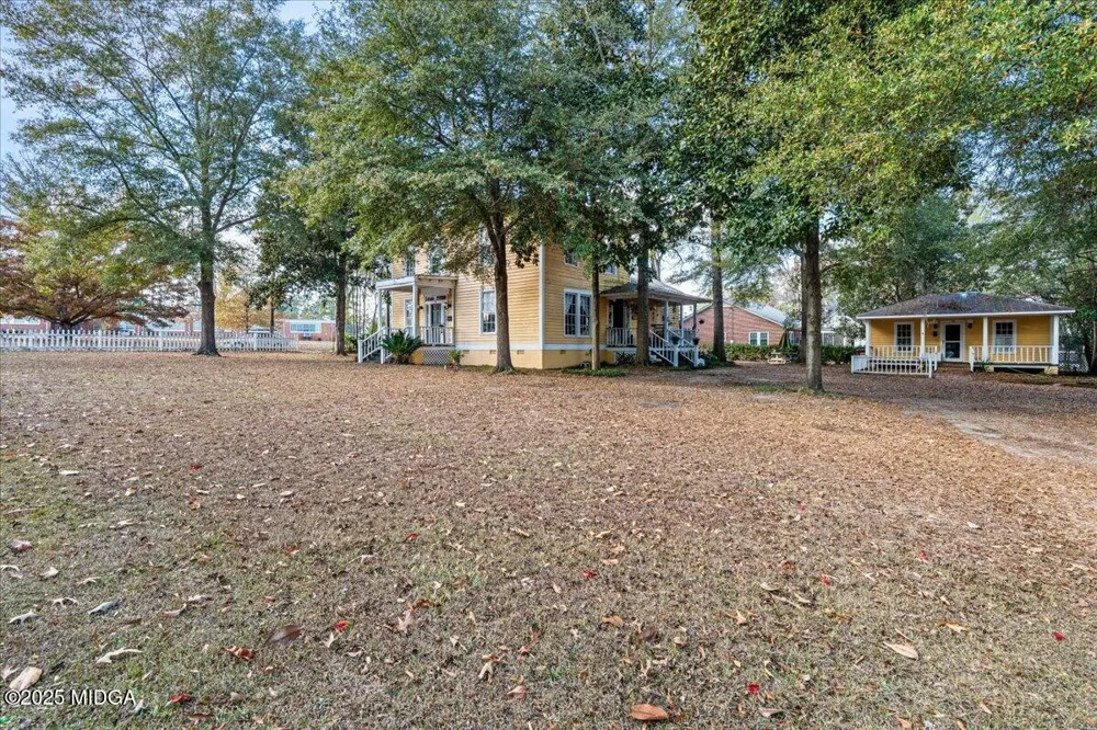 66 Merritt Street Hawkinsville, GA 31036