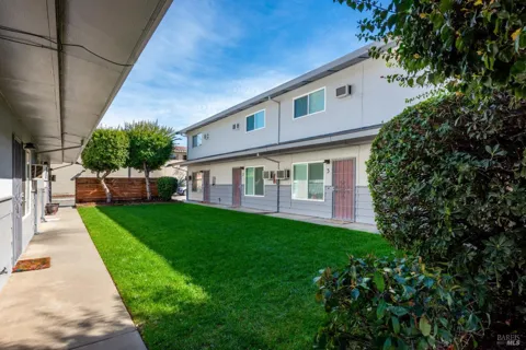 140 Cernon Street ##2