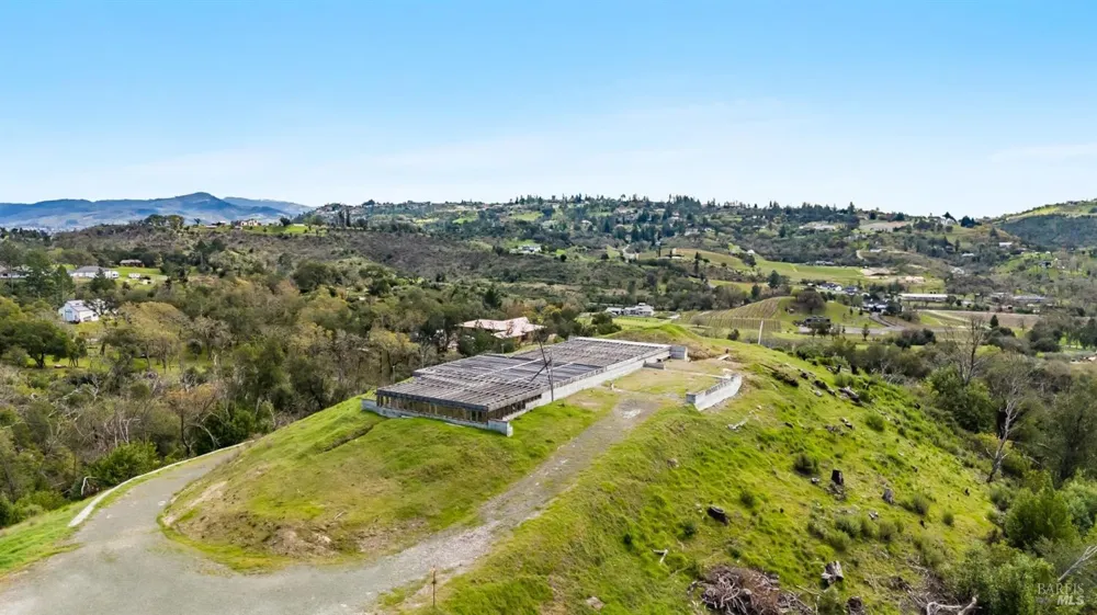 5233 Winter Creek Road Santa Rosa, CA 95404