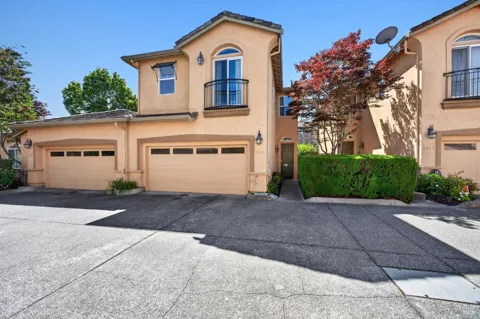 8605 Fountain Blue Court