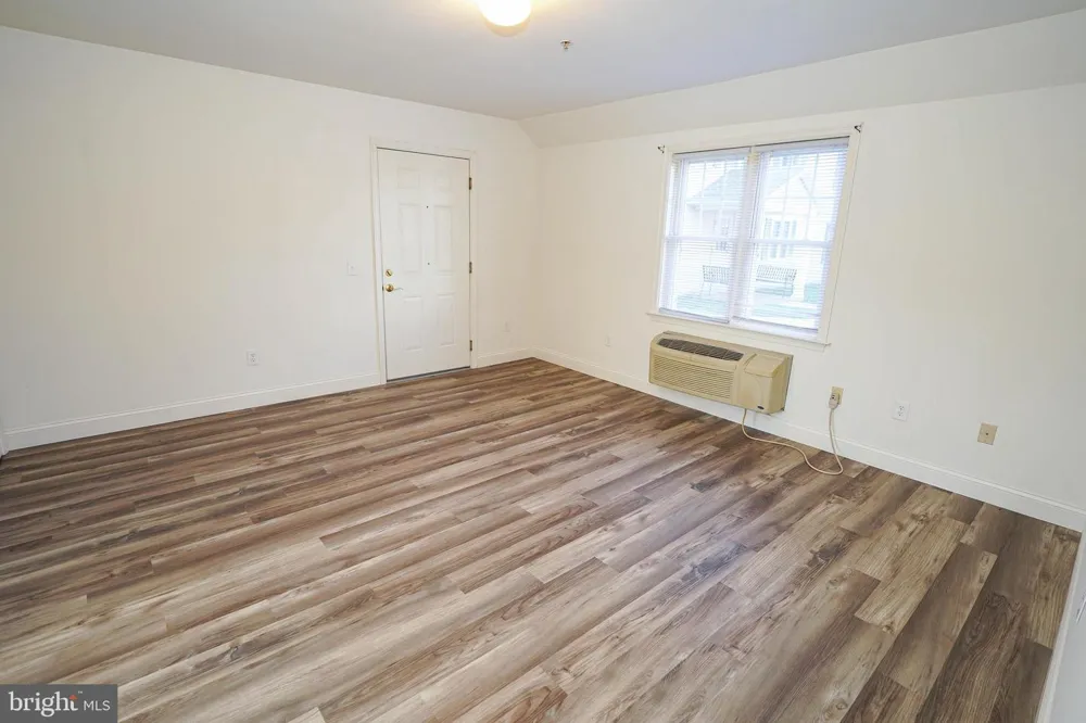 800 TRAVERS STREET #6 Cambridge, MD 21613