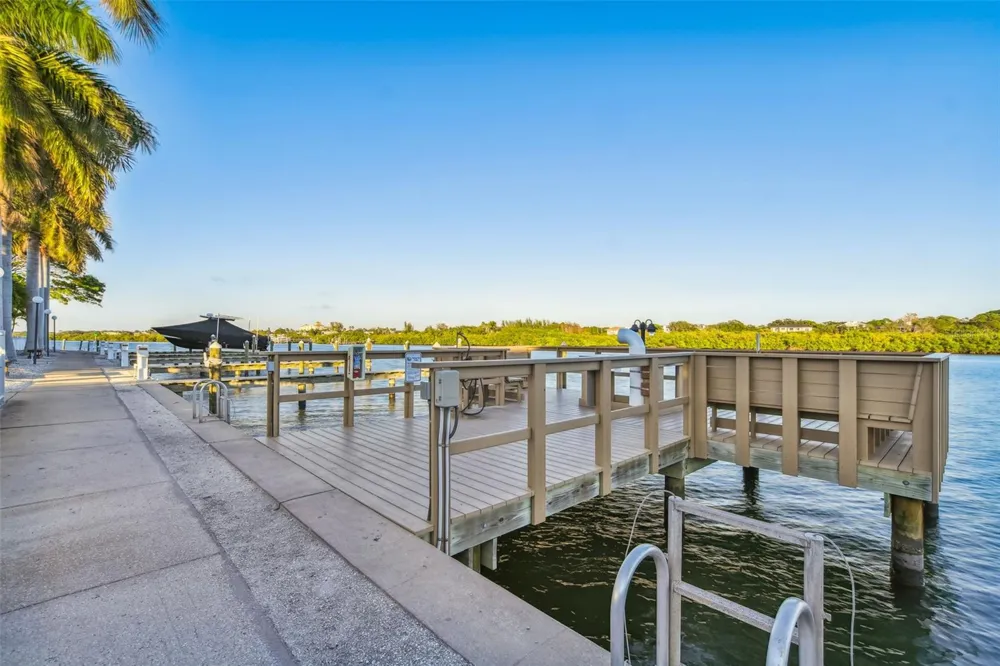19417 GULF BOULEVARD #F107 Indian Rocks Beach, FL 33785