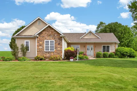 1563 Prairie Drive