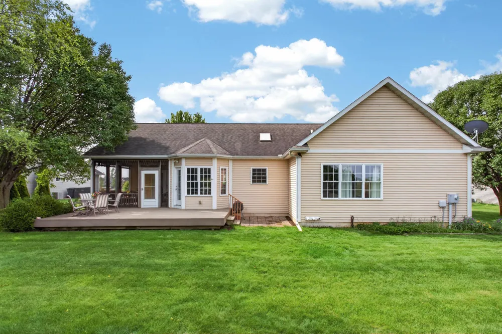 1563 Prairie Drive St. Joseph, MI 49085