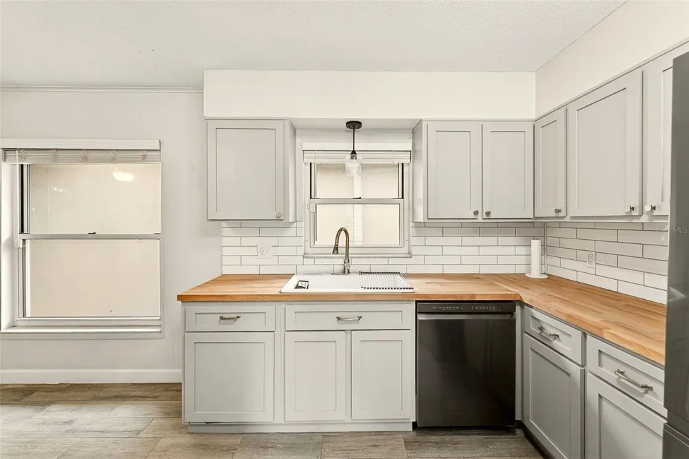 1017 CAROLINA AVENUE Mulberry, FL 33860