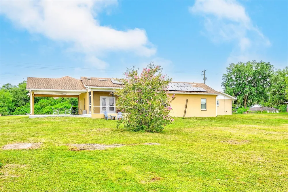 1017 CAROLINA AVENUE Mulberry, FL 33860