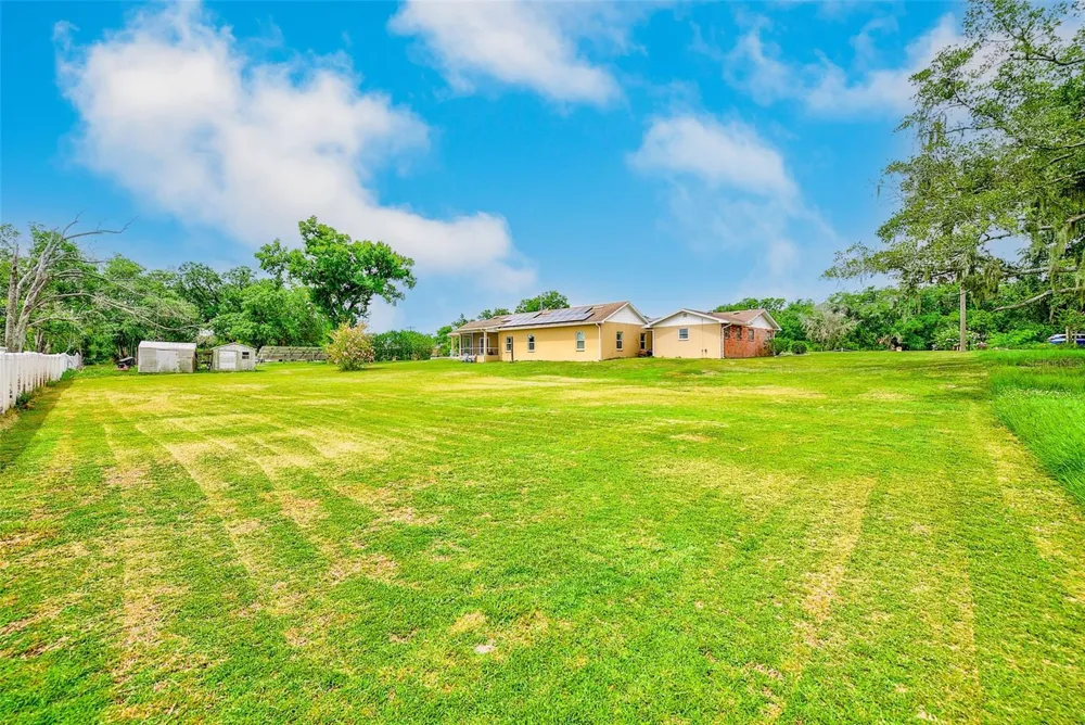 1017 CAROLINA AVENUE Mulberry, FL 33860