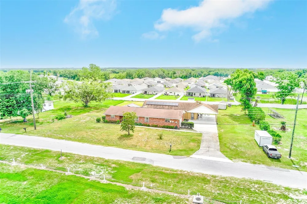 1017 CAROLINA AVENUE Mulberry, FL 33860