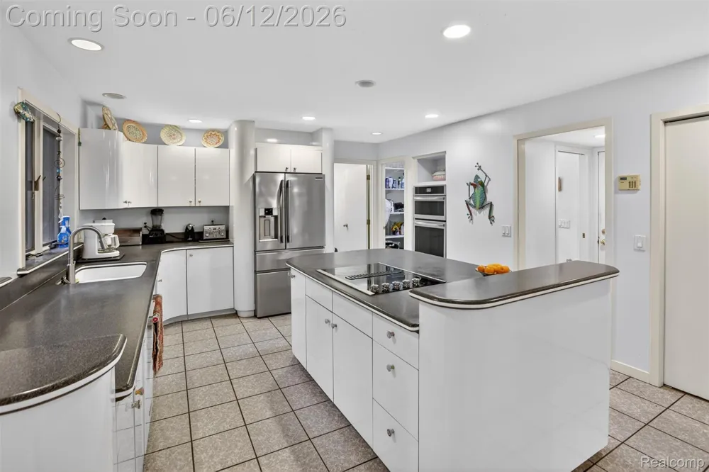 2197 S State Road Davison Township, MI 48423
