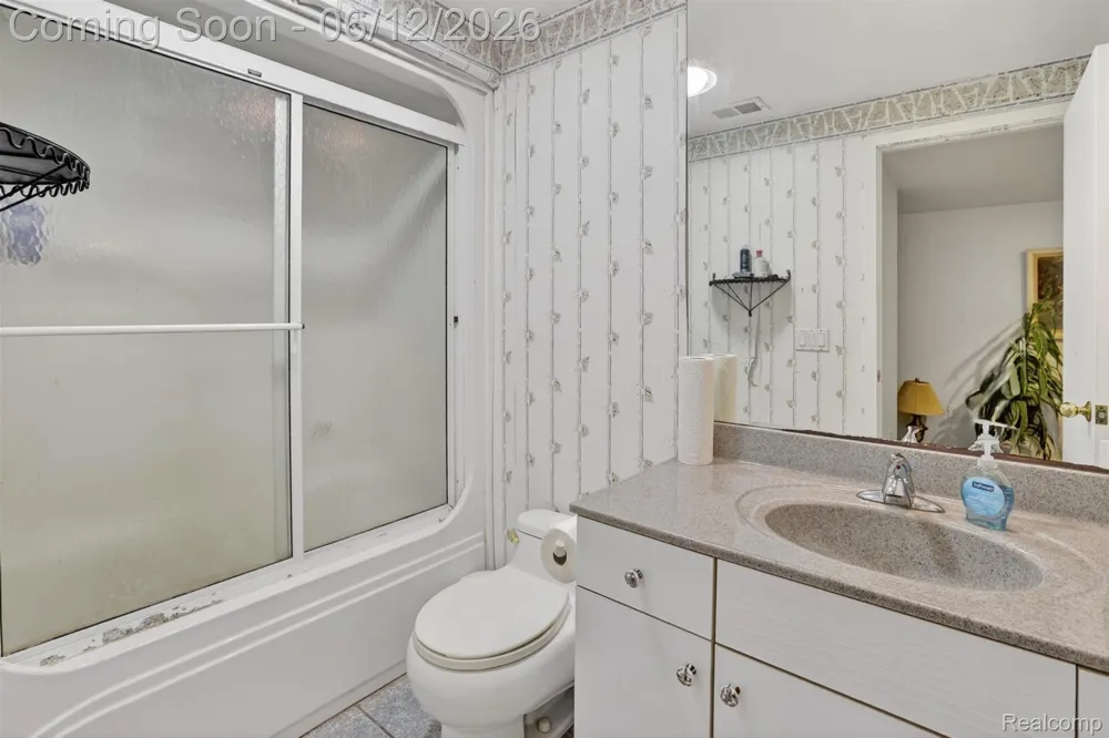 2197 S State Road Davison Township, MI 48423
