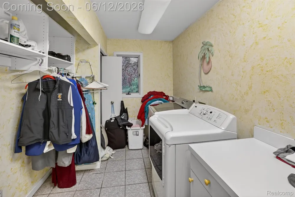 2197 S State Road Davison Township, MI 48423