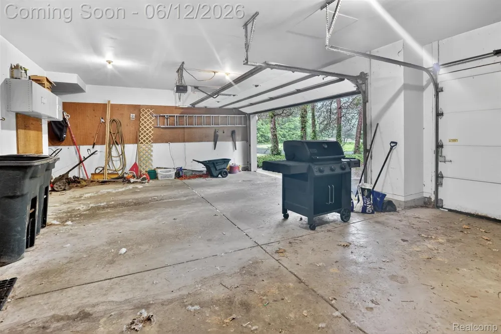 2197 S State Road Davison Township, MI 48423