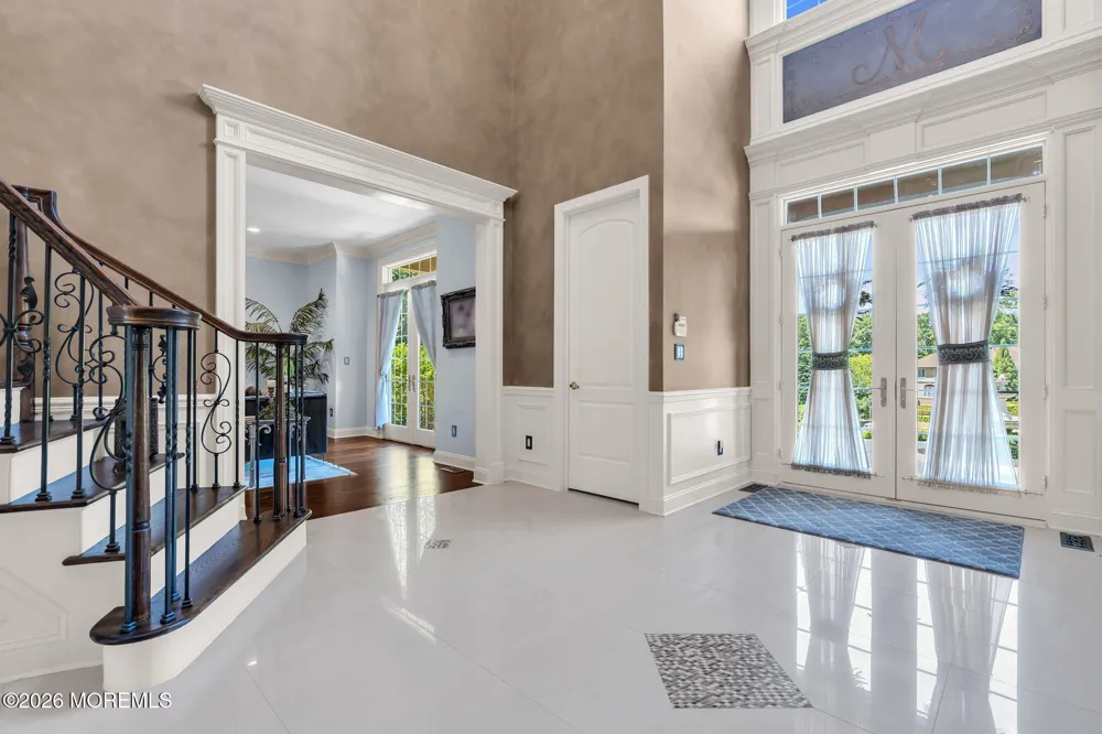 24 Embry Farm Road Marlboro, NJ 07746