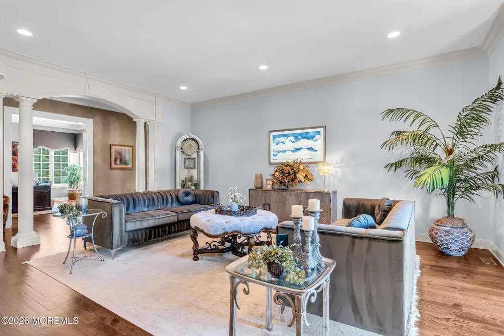 24 Embry Farm Road Marlboro, NJ 07746