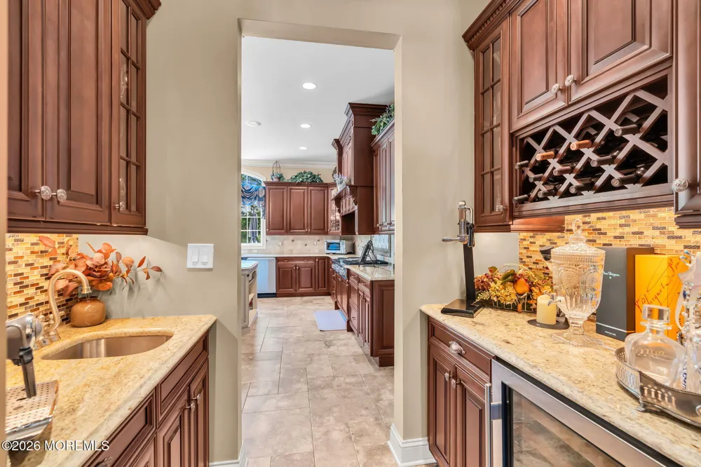 24 Embry Farm Road Marlboro, NJ 07746
