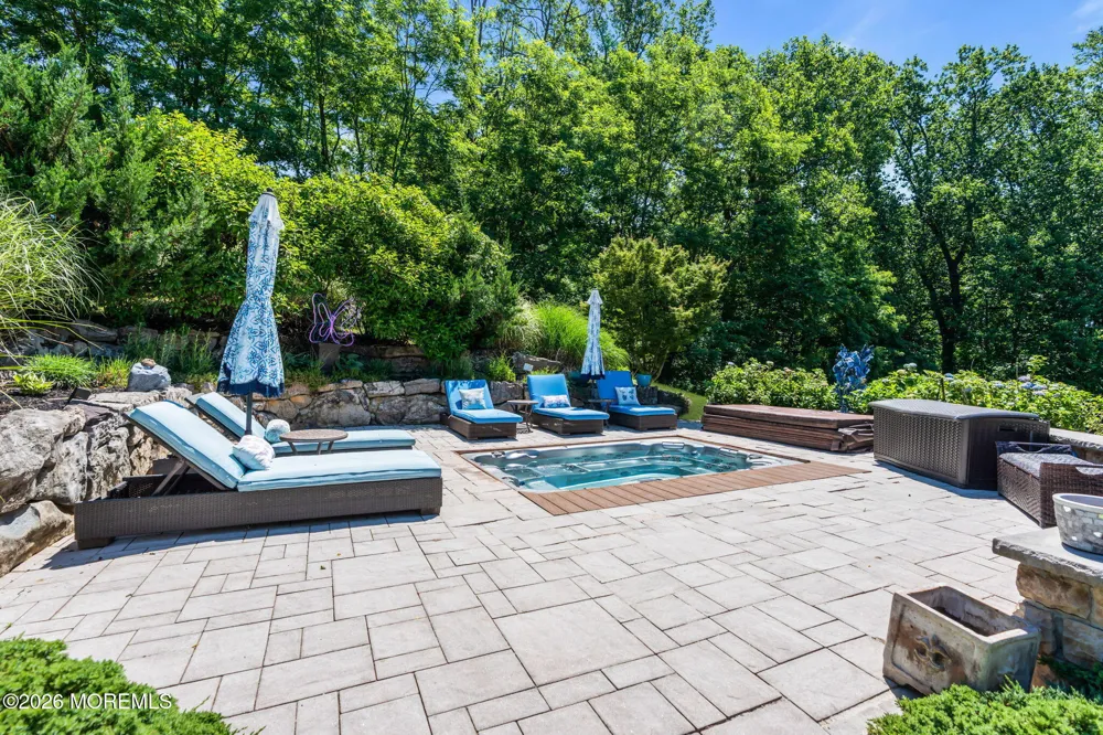24 Embry Farm Road Marlboro, NJ 07746