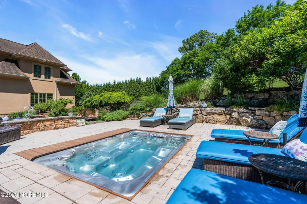 24 Embry Farm Road Marlboro, NJ 07746