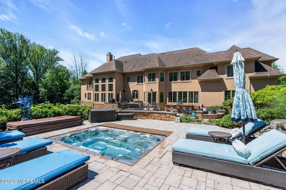 24 Embry Farm Road Marlboro, NJ 07746