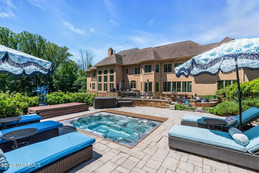 24 Embry Farm Road Marlboro, NJ 07746