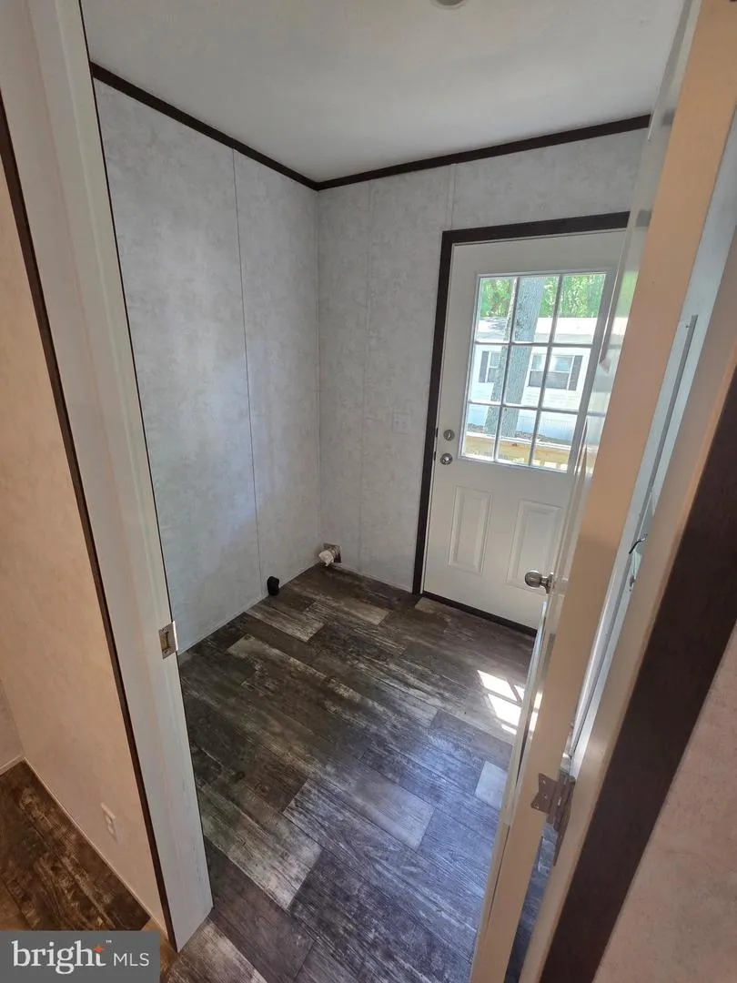 57 E QUILLEYTOWN ROAD #119 Carneys Point, NJ 08069