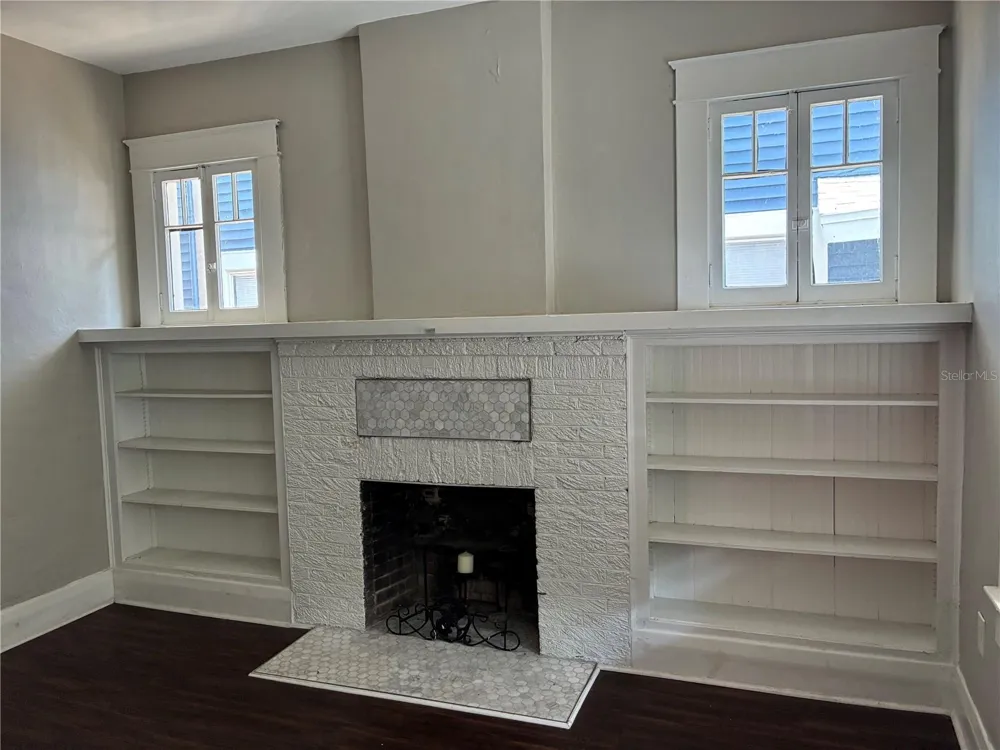 611 S WILLOW AVENUE Tampa, FL 33606