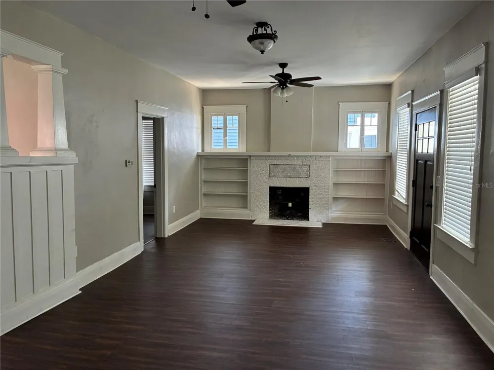 611 S WILLOW AVENUE Tampa, FL 33606