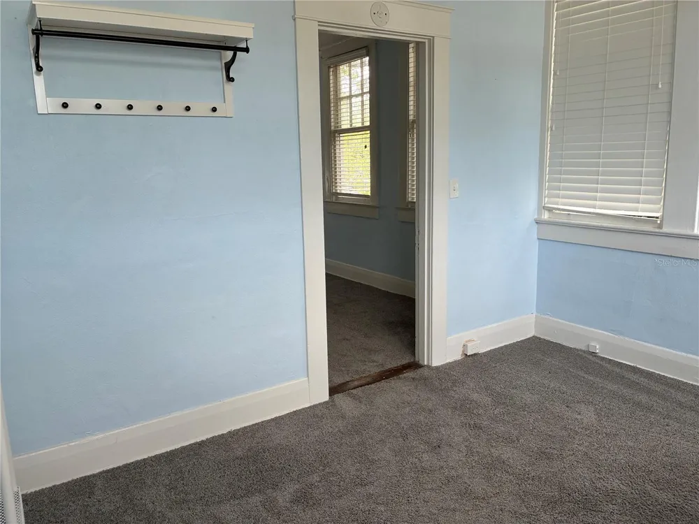 611 S WILLOW AVENUE Tampa, FL 33606