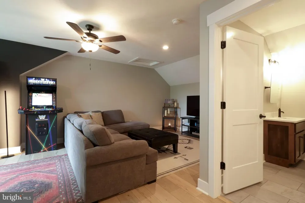 1214 FOX MEADOW CIRCLE Bellefonte, PA 16823