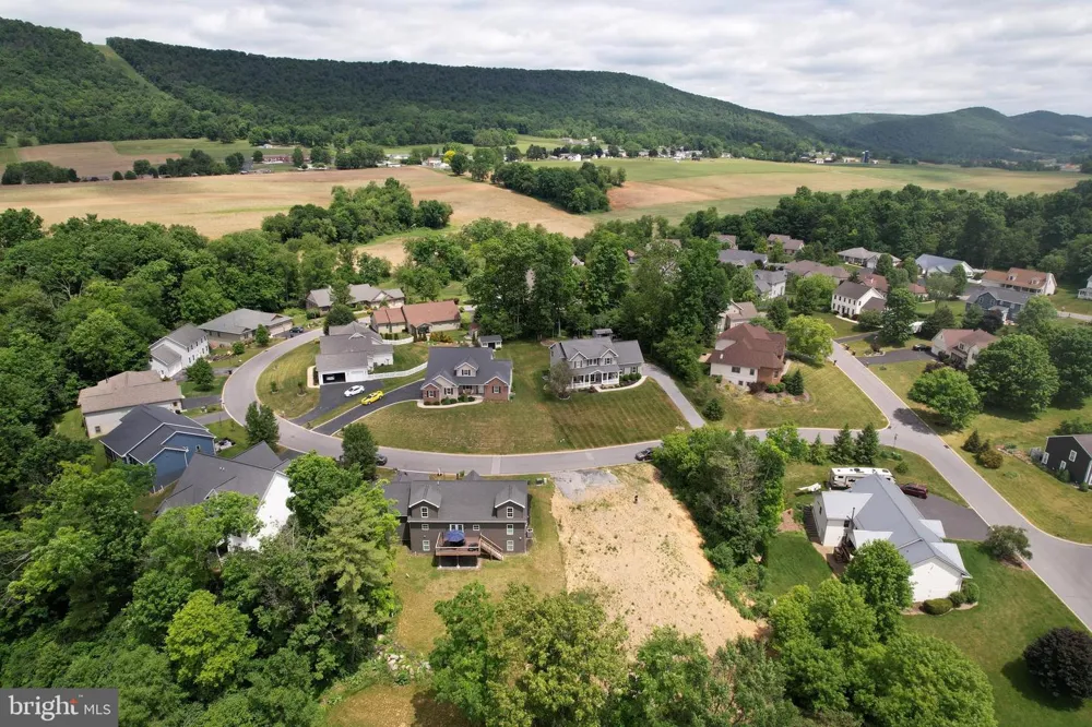 1214 FOX MEADOW CIRCLE Bellefonte, PA 16823