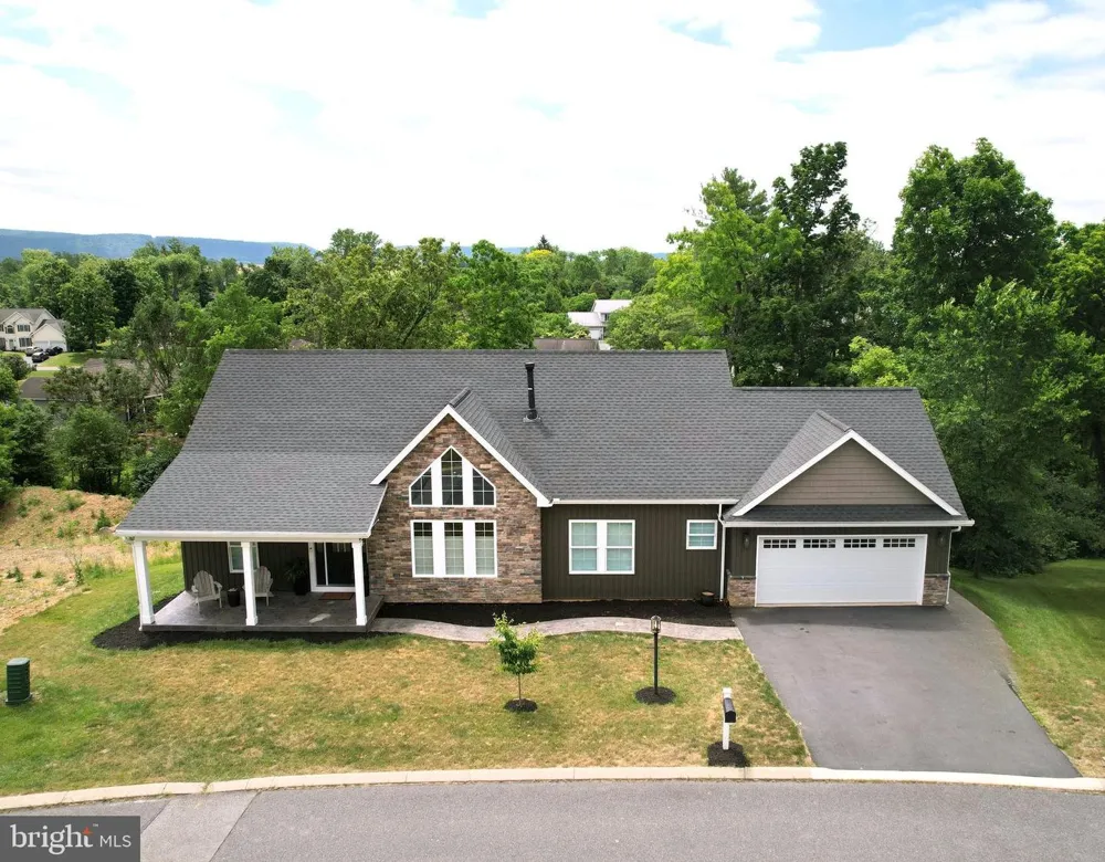 1214 FOX MEADOW CIRCLE Bellefonte, PA 16823