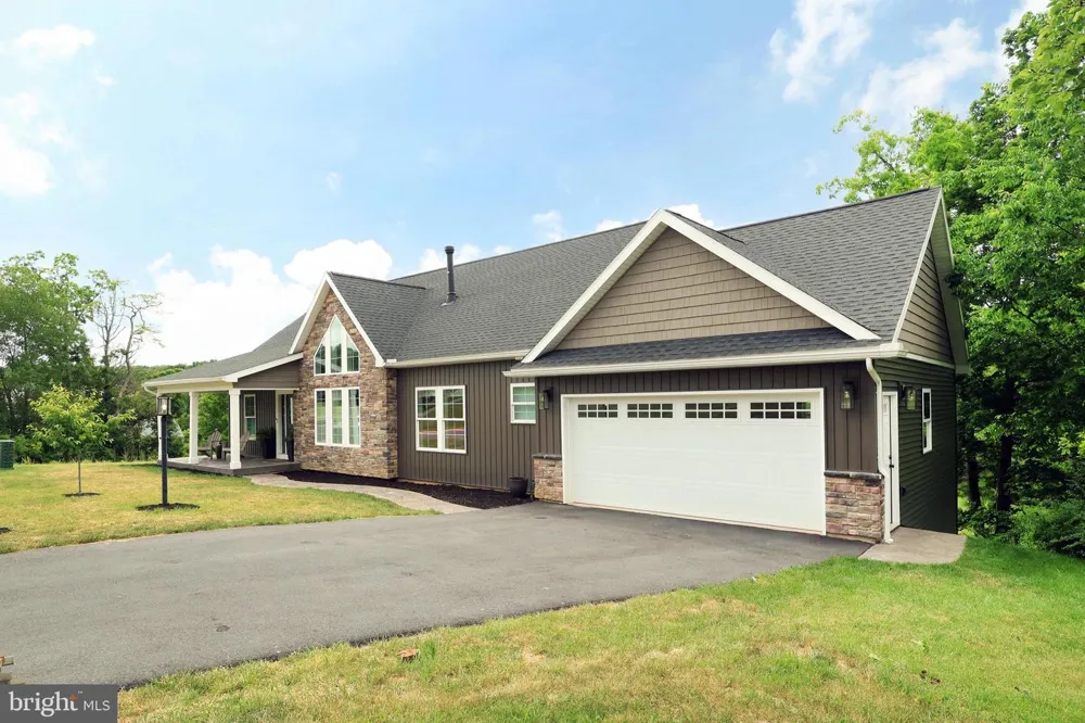 1214 FOX MEADOW CIRCLE Bellefonte, PA 16823