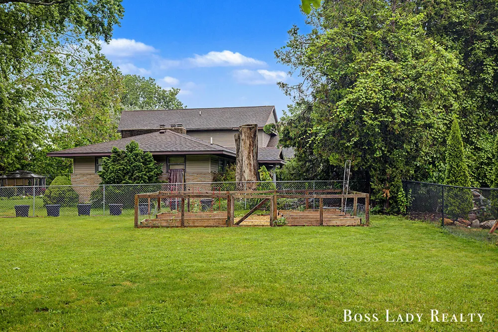 3660 Wilson Avenue SW Grandville, MI 49418