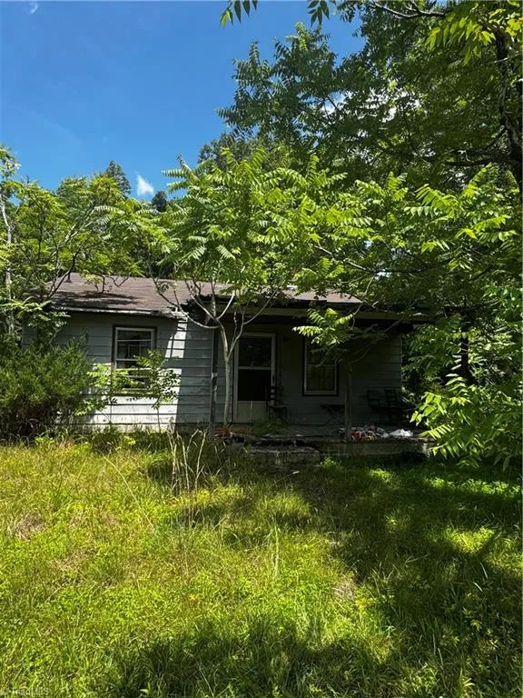 301 Pryor Road Pelham, NC 27311