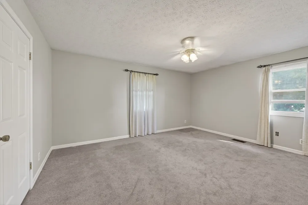 151 Baggett Ln Greenville, KY 42345