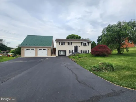 108 WILLOW DRIVE