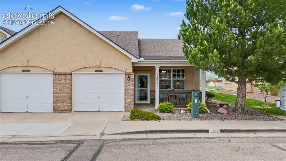 1359 Villa Grove Monument, CO 80132