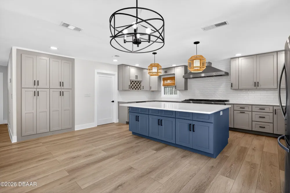 4715 Montrose Avenue Ponce Inlet, FL 32127