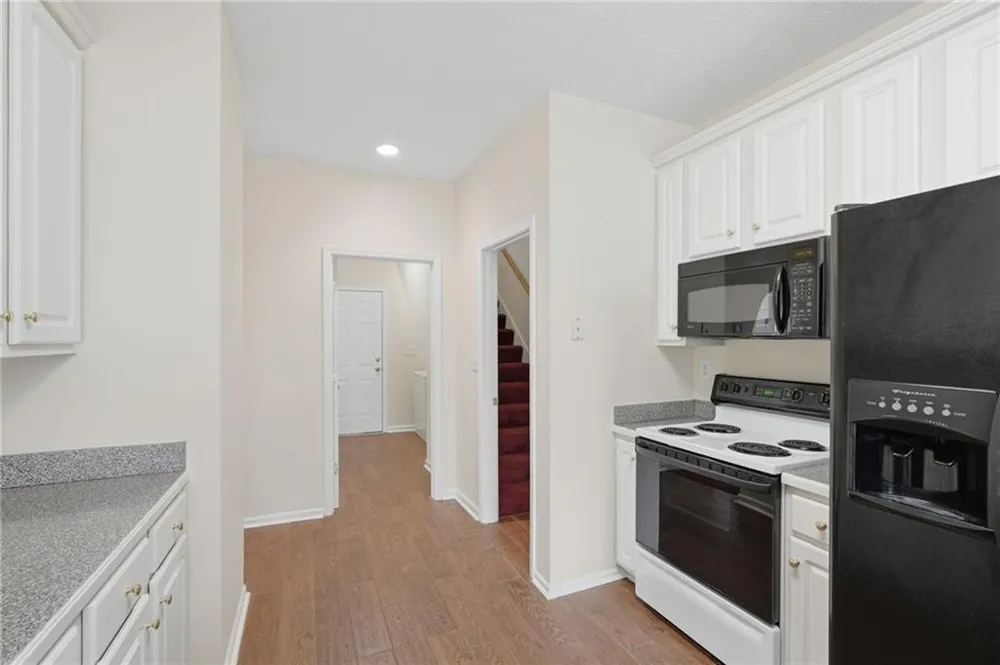 95 Old Hickory Lane Oxford, GA 30054